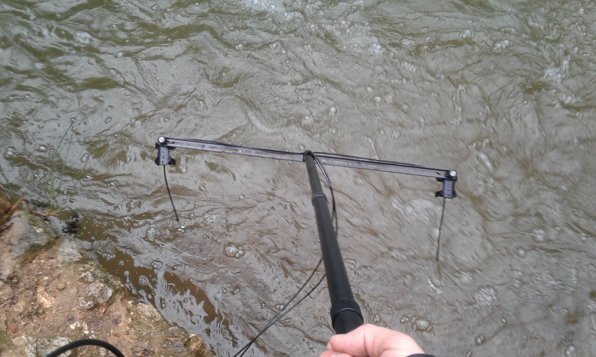 enregistrement avec hydrophones dans une riviere